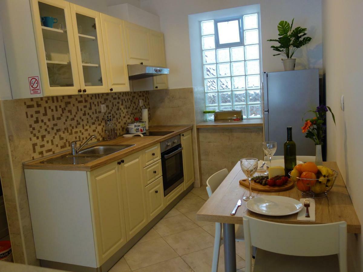 Apartments Vincent كاستاف المظهر الخارجي الصورة
